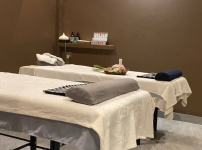 ROOM FOR OIL MASSAGE